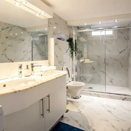 Irene Syros Βίλα